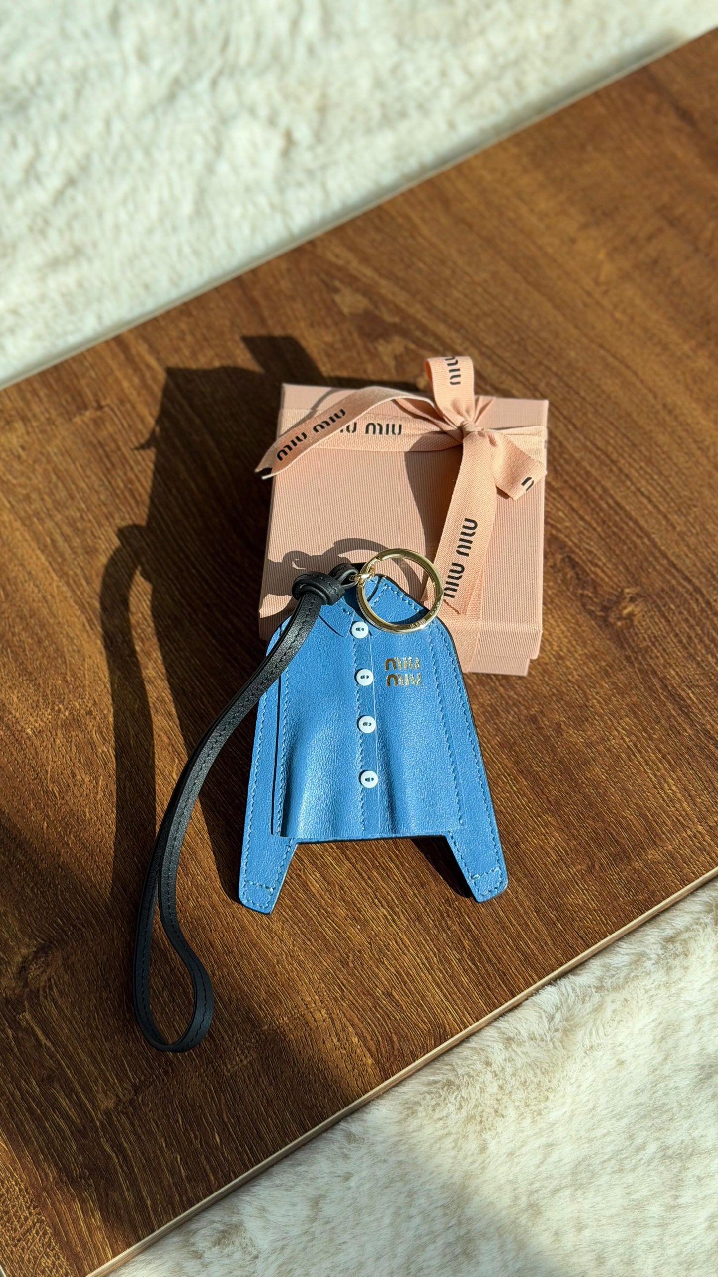 Miu Miu Leather keychain trick