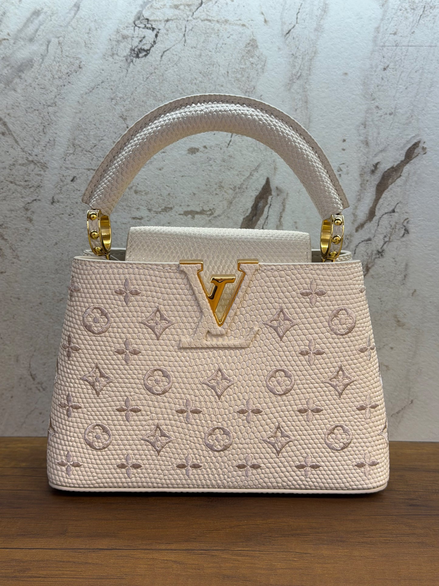 Louis Vuitton Capucines Mini