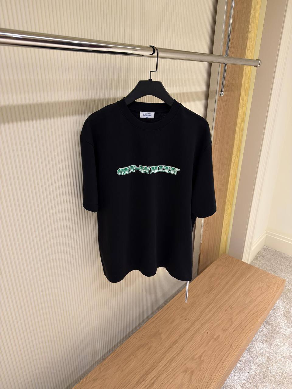 Off-white Cash Arrow Skate T-shirt