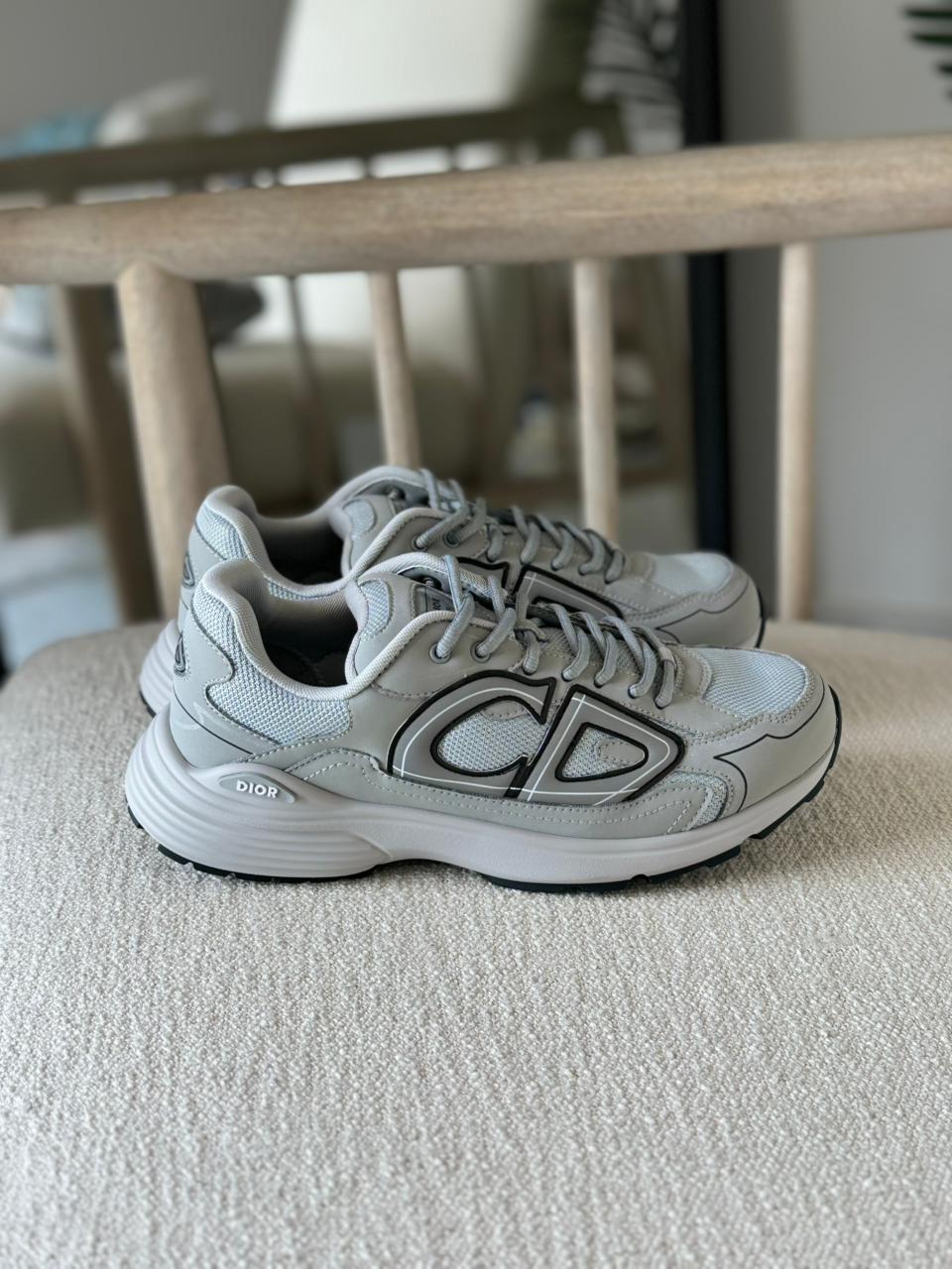 Louis Dior Runner Estate Sneakers