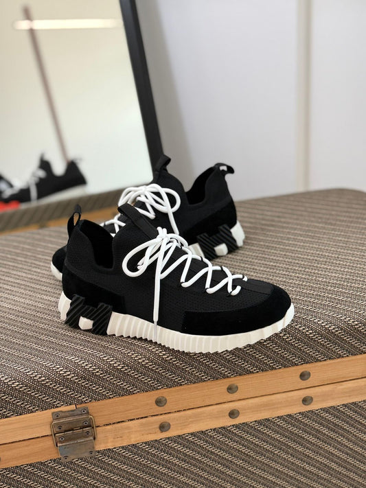 Hermes Urban Knit Runner