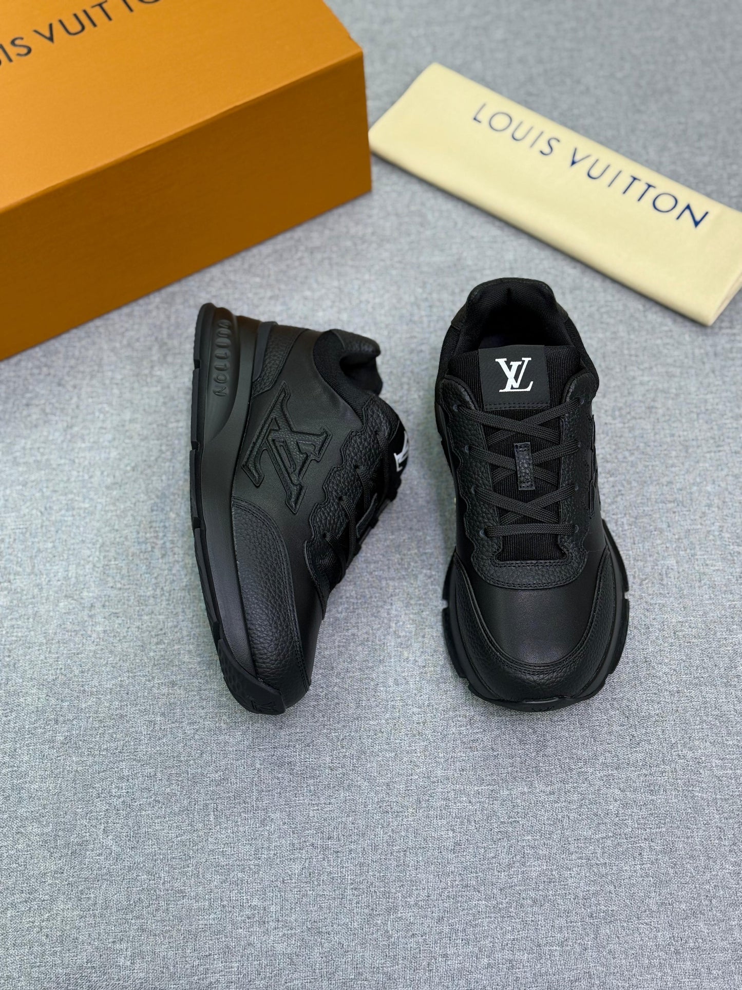 Louis Vuitton Classic Sneakers