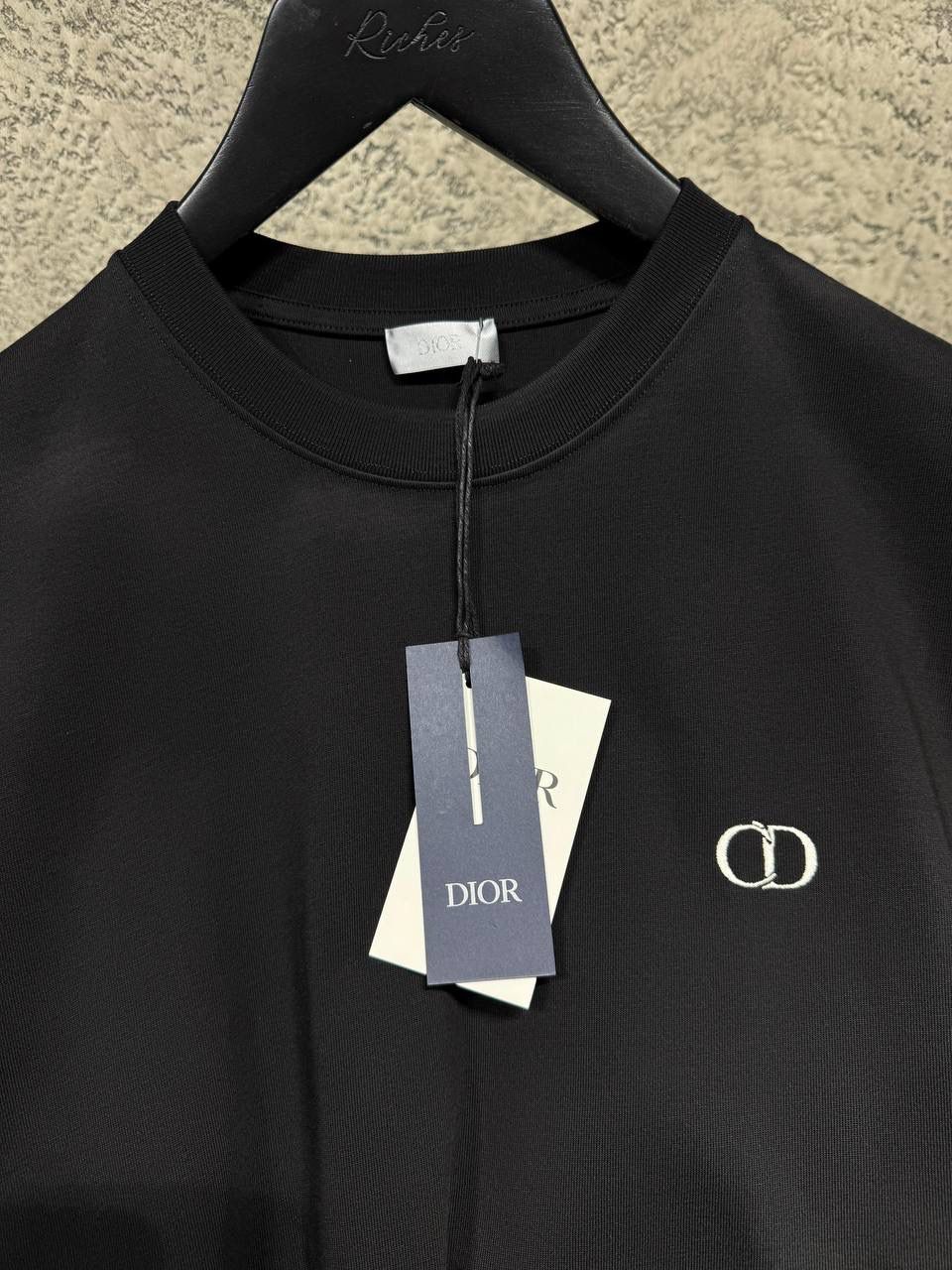 CD Icon T-Shirt, Fitted Silhouette