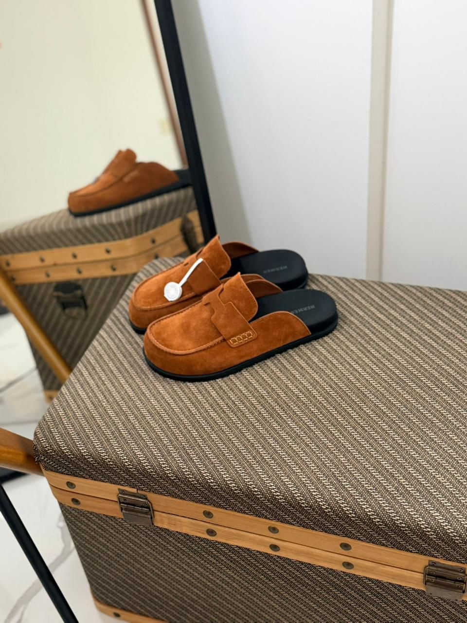 Hermes Mules Go