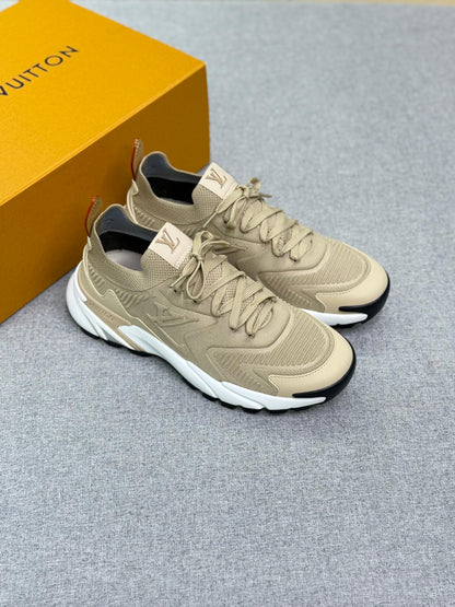 LV Runner Tatic Sneaker