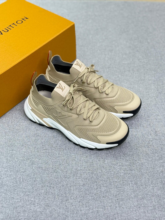 LV Runner Tatic Sneaker