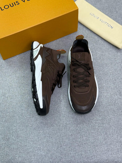 LV Runner Tatic Sneaker