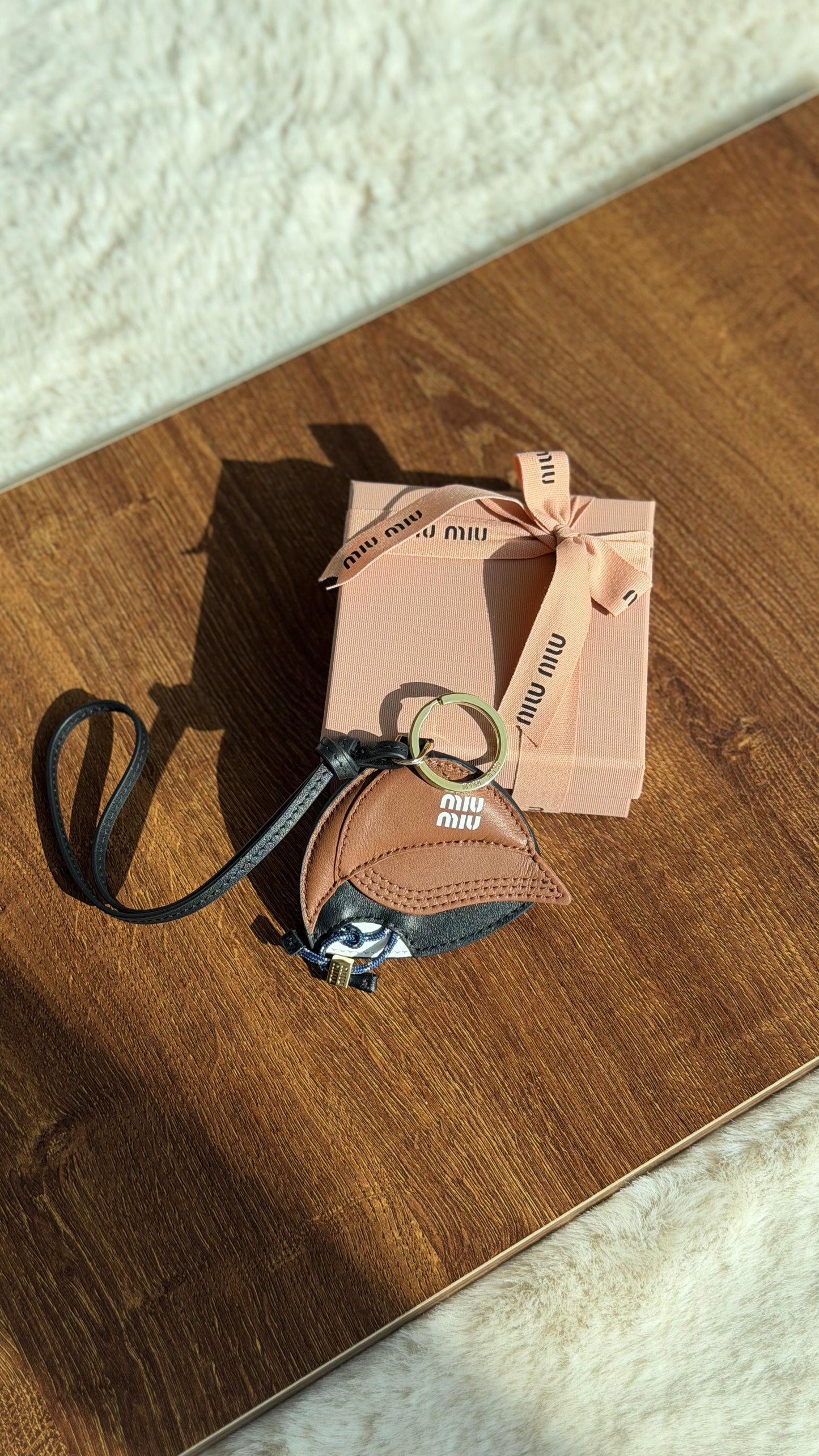 Miu Miu Leather key ring trick