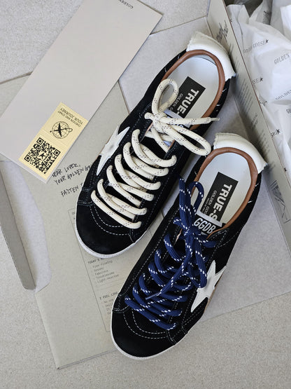 Golden Goose True Star sneakers