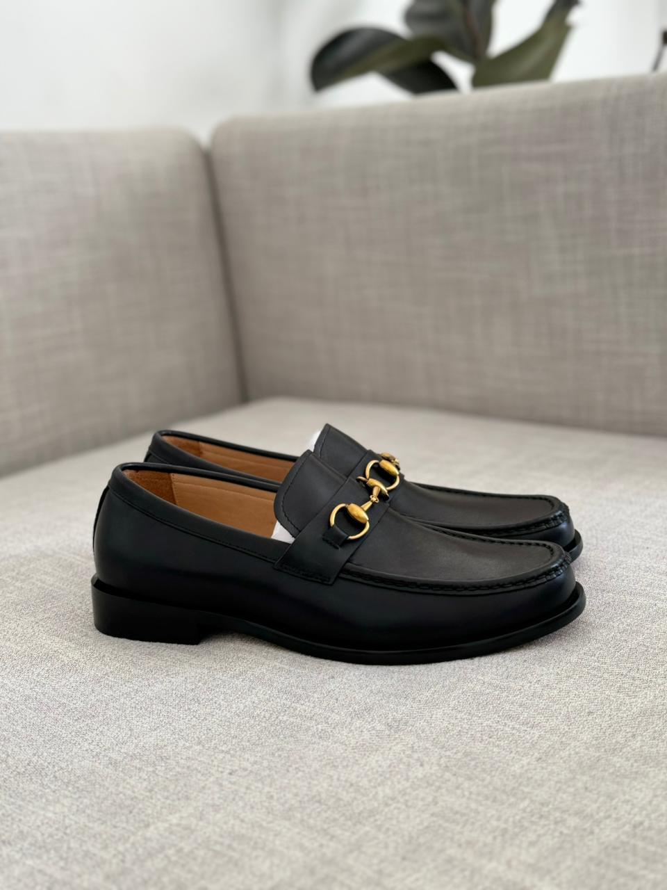 Gucci Men's Horsebit loafer