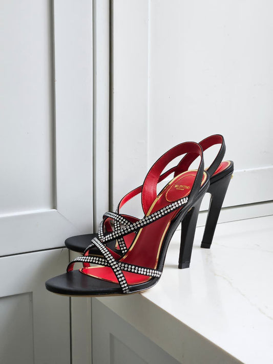 Valentino Dans Le Foyer Satin Sandal