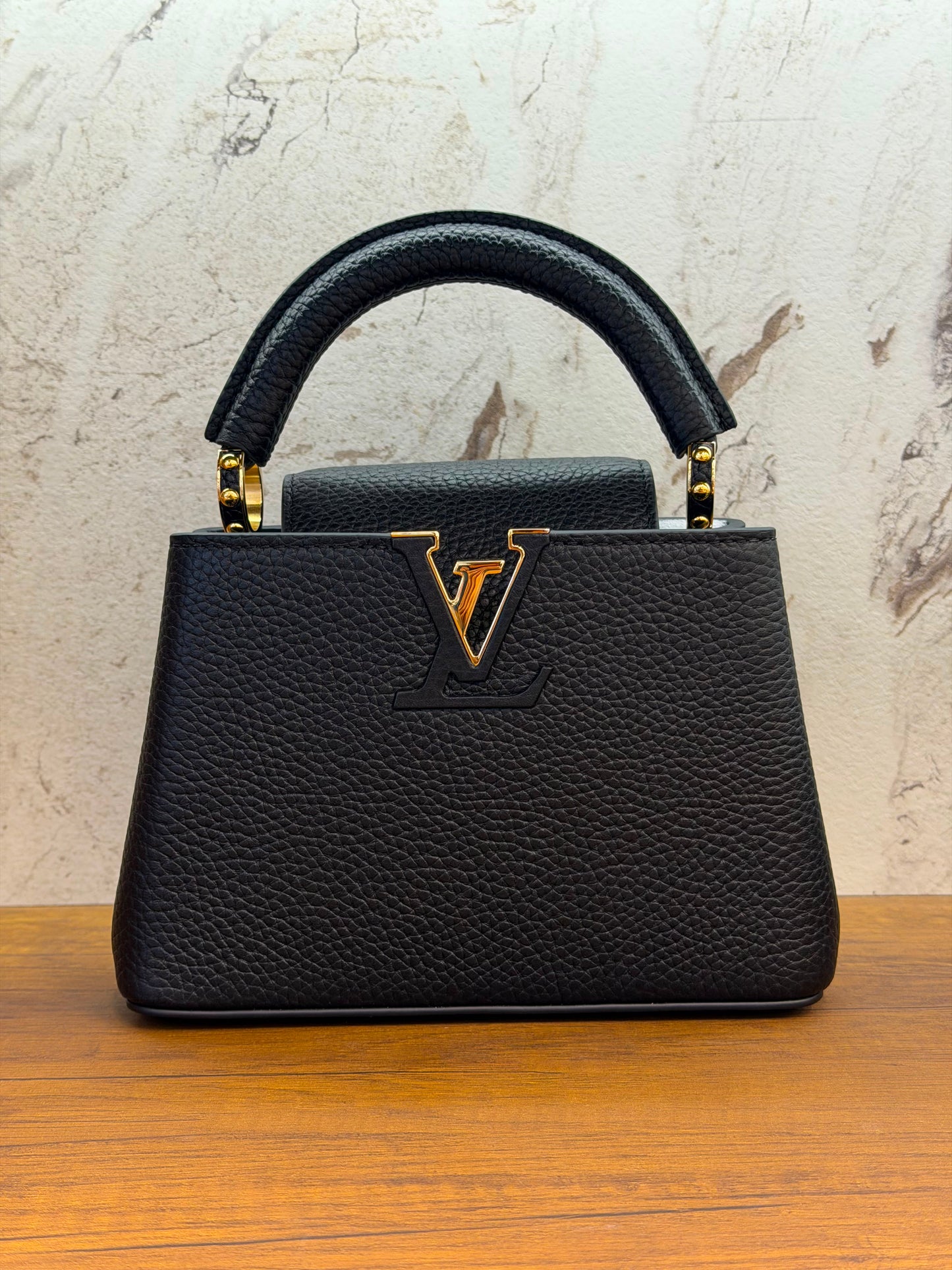 Louis Vuitton Capucines Mini