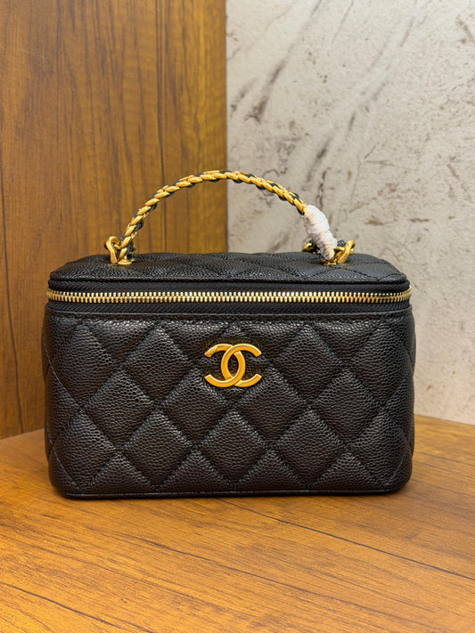 CHANEL Long Vanity