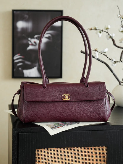 CHANEL Small Tote