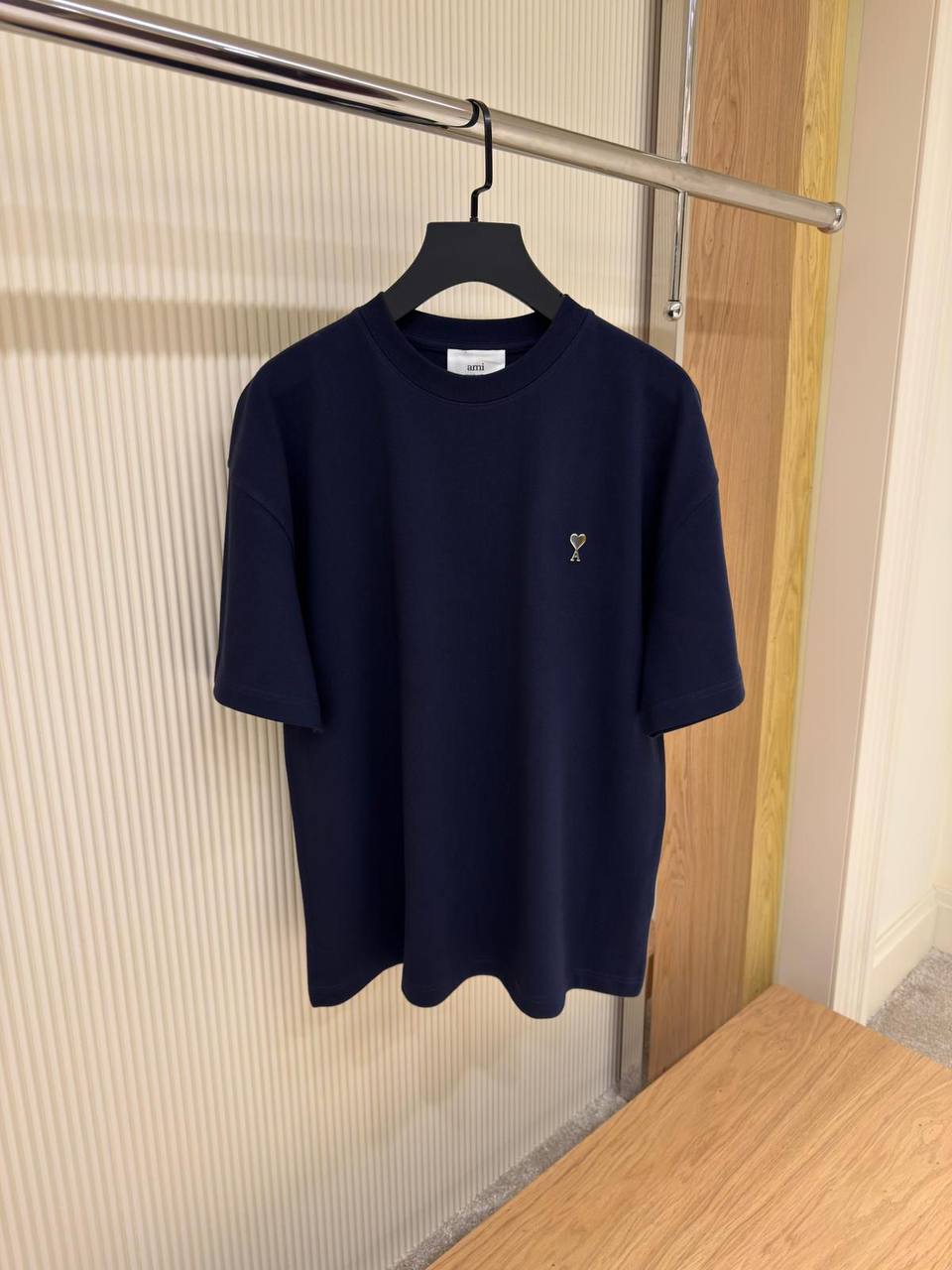 Ami Small Heart Metal Logo T-Shirt