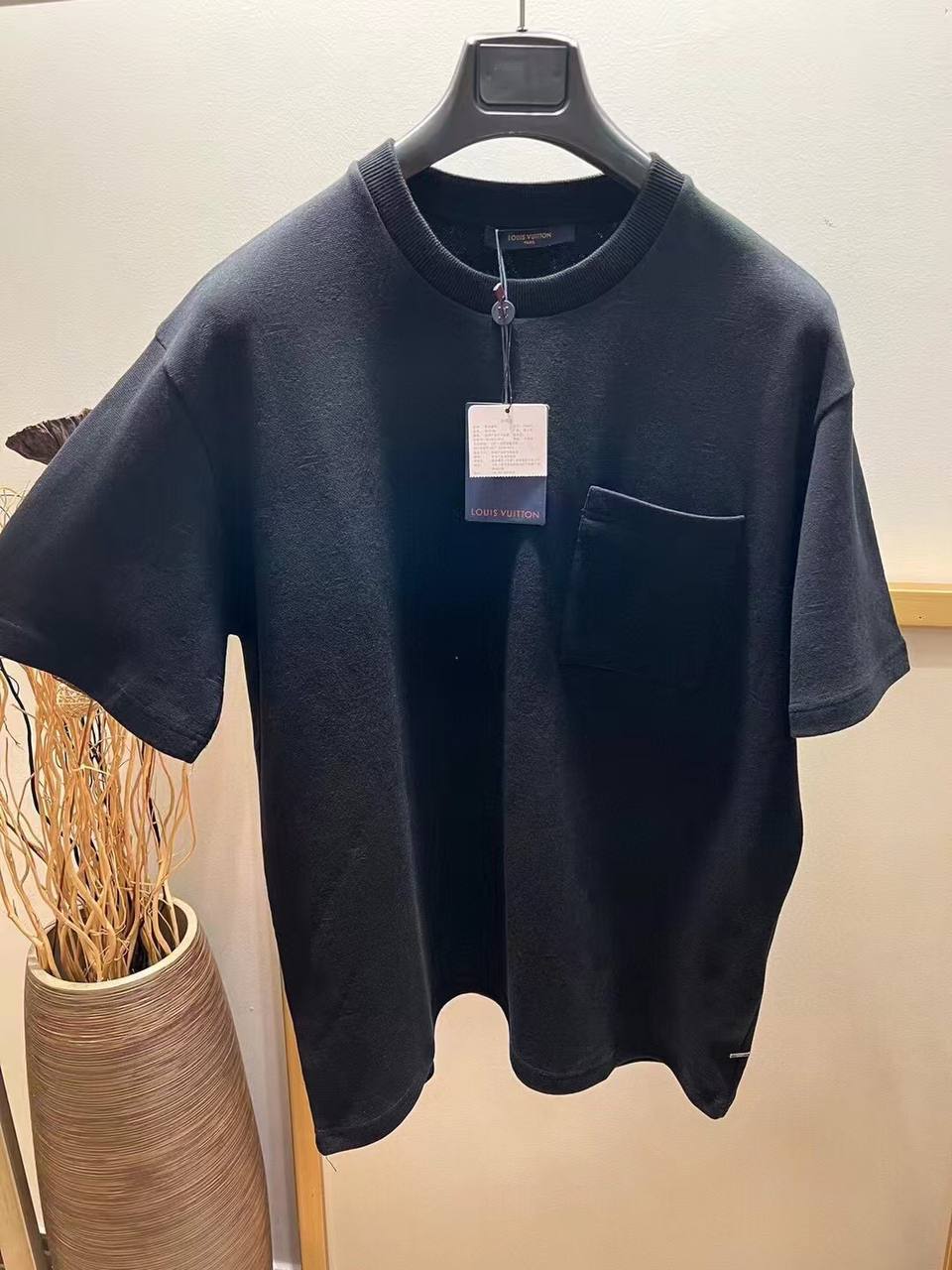 Louis Vuitton Pocket T-Shirt – Minimalist Casual Style